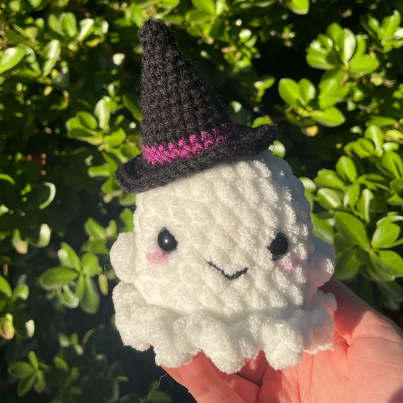 Mini ghost (witch) - Picture 3 of 4